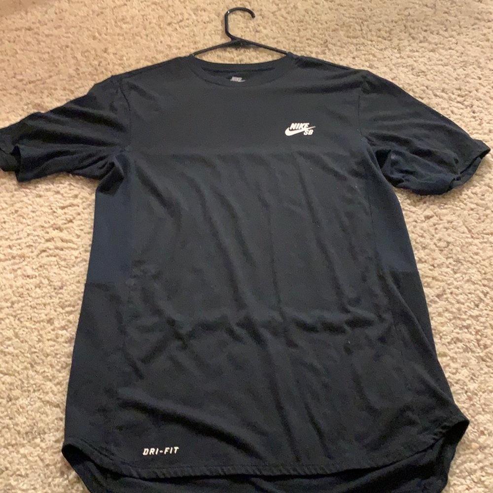 Nike T-shirt